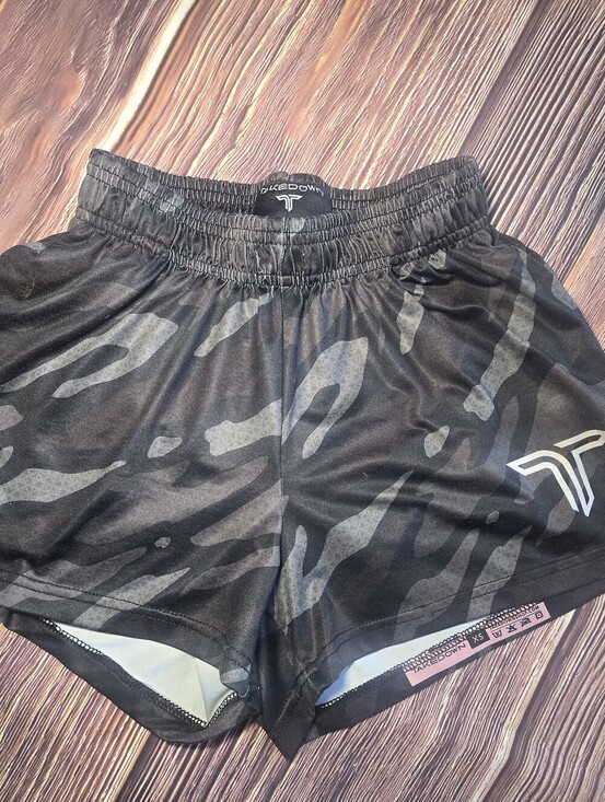 takedown Pants - Takedown Black Camo Athletic Shorts Womans XS